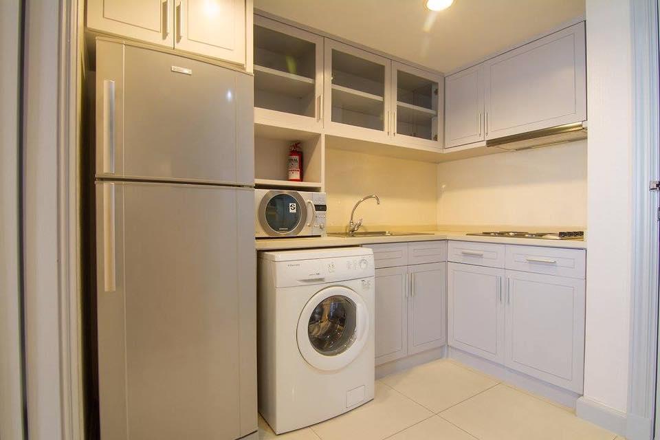 Antique Palace Apartment 曼谷 外观 照片